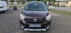 Bild des Angebotes Dacia Lodgy Stepway Celebration 1.2 TCe 7 Sitzer RFK