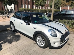 Bild des Angebotes MINI Cooper D COOPER D 5-trg. Aut. SHZ PDCTempomat