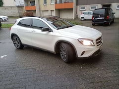 Bild des Angebotes Mercedes-Benz GLA 220 GLA 220 d 4Matic Sportstourer