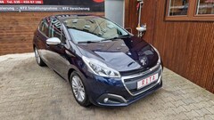 Bild des Angebotes Peugeot 208 1.2 Automatik Allure STOP & START, PDC, SHZ