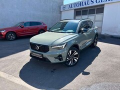 Bild des Angebotes Volvo XC40 B4 Plus Dark Pano, 20", BLIS, ACC, Pixel
