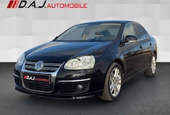 Bild des Angebotes VW Jetta 2.0 FSI Aut. Sportline / Leder NAV SHZ PDC