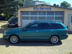 Bild des Angebotes Volvo V40 V40 1.8   TÜV Neu