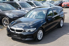 Bild des Angebotes BMW 320 d Advantage *NAV*PDC*SHZ*CARPLAY*LED*LIVE*