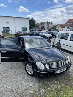 Bild des Angebotes Mercedes-Benz E 240 Sammlerstück