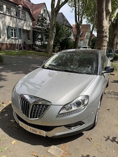 Bild des Angebotes Lancia Delta 1.8 Di T-Jet 16v Platino