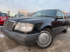 Bild des Angebotes Mercedes-Benz E 280 Automatik,Klimaanlage,Schiebedach,AHK