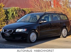 Bild des Angebotes Volvo V50 Kombi 1.6 D Drive Kinetic/Ahk/Shz/Navi/Tempo
