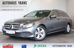 Bild des Angebotes Mercedes-Benz E 250 T Avantgarde COMAND+SIDE+KAM+LED+17"