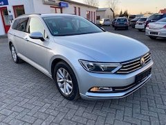 Bild des Angebotes VW Passat Variant Comfortline 2.Hand Klima Navi AHK