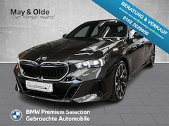 Bild des Angebotes BMW 520 i M SportpaketPro HUD AHK Pano Navi SoundsystemB&W