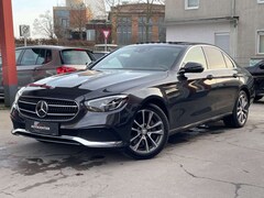 Bild des Angebotes Mercedes-Benz E 300 de Lim.*SCHIEBEDACH*R-KAMERA*AMBIENTE*NAVI*