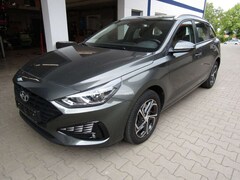 Bild des Angebotes Hyundai i30 cw Pure  1,5   mit    4 Zylindermotor