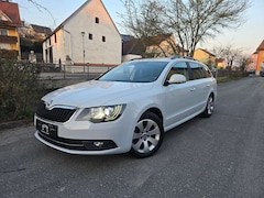 Bild des Angebotes Skoda Superb Best Of-DSG -Xenon-LED-Navi-Anhängerk-Sitzh