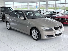 Bild des Angebotes BMW 318 i Lim.+Automatik+Sitzh+Tempomat+2.Hand