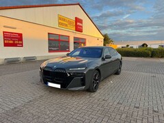 Bild des Angebotes BMW 740 xDrive | Vollausstattung| NP: 174.000€
