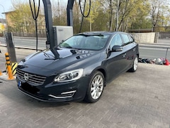 Bild des Angebotes Volvo V60 D6 Plug-In-Hybrid AWD Geartronic Pure Limited