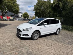 Bild des Angebotes Ford S-Max Titanium , 7 Sitzplätze , NAVI , Panorama , Einparkhilfe