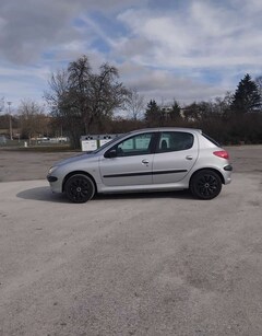 Bild des Angebotes Peugeot 206 60 Filou
