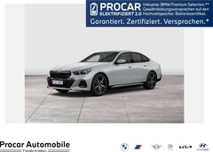 Bild des Angebotes BMW 550 e xDrive M Sport Pro DA PA+ HuD Pano Carbon