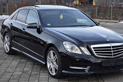 Bild des Angebotes Mercedes-Benz E 300 E 300 CDI AMG-PAKET DPF BlueEFFICIENCY 7G-TRONIC Avantgarde