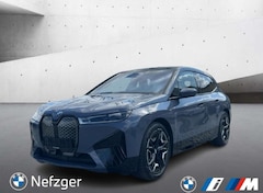 Bild des Angebotes BMW iX xDrive40 1.000,- EUR BMW Charg. Guthaben HUD