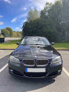 Bild des Angebotes BMW 325 325d DPF Touring Aut.