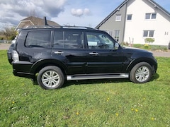 Mitsubishi Pajero Pajero 3.2 DI-D Automatik Final Edition