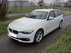Bild des Angebotes BMW 318 318 i      2 Hand