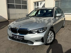 Bild des Angebotes BMW 318 d 8G Advantage ACC NAVI LED SITZ-HZ PDC 3ZONE