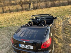 Bild des Angebotes Peugeot 206 206 CC CC 110 Sport