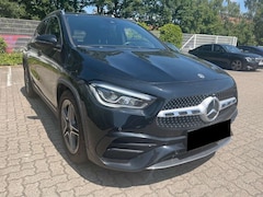 Bild des Angebotes Mercedes-Benz GLA 200 GLA200d AMG 4M WIDESCREEN LED KAMERA CARPLAY 19"