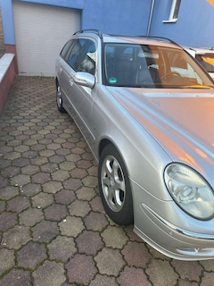 Bild des Angebotes Mercedes-Benz E 320 T CDI 7G-TRONIC Avantgarde DPF