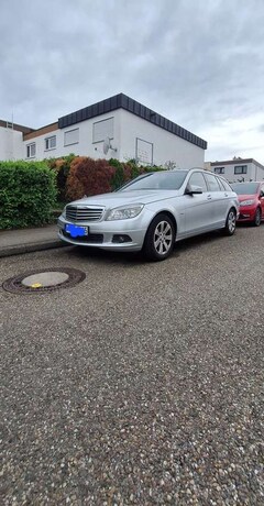 Bild des Angebotes Mercedes-Benz 220