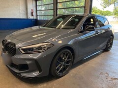 Bild des Angebotes BMW 135 i XDRIVE M PERFORMANCE PAKET INDIVIDUALLACK