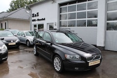 Bild des Angebotes Volvo V50 Kombi 2.0 D Momentum