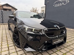 Bild des Angebotes BMW M5 Plug-In Hybrid xDrive Carbon*Pano*B&W