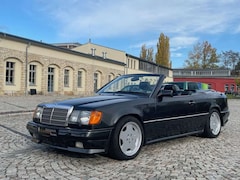 Bild des Angebotes Mercedes-Benz 300 CE-24 Cabriolet, org. AMG Paket, 5-Gang-Aut.