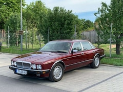 Bild des Angebotes Jaguar Daimler XJ 4.0 GRACE, PACE + VALUE for MONEY! EXCELLENT!