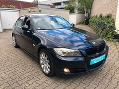 Bild des Angebotes BMW 320 Baureihe 3 Lim. 320i AUT., *TEIL-LEDER, PDC*