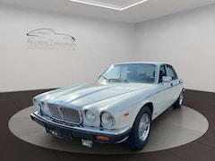 Bild des Angebotes Jaguar Daimler Double Six Serie 3! NUR 24000KM! EZ2003!