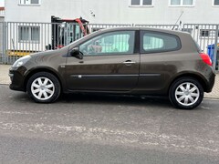 Bild des Angebotes Renault Clio III 1.2 Benzin  Edition Dynamique