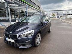Bild des Angebotes BMW 220 220d xDrive Active Tourer Aut. Advantage-Adapt-LED