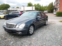 Bild des Angebotes Mercedes-Benz E 230 Avantgarde V6 Lim. Vollleder,Schiebedach