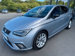 Bild des Angebotes SEAT Ibiza FR DSG 17" Navi LED AppleCarplay PDC