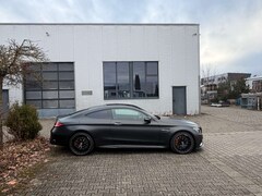 Bild des Angebotes Mercedes-Benz C 63 AMG VOLL|PERFORMANCE||PANO|KERAMIK|AERO AMG C 63 S Coupe AMG Speedshift MCT 9G