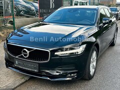 Bild des Angebotes Volvo V90 Kombi Momentum/PANO/HEAD-UP/NAVI/LEDER/SPUR