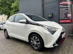 Bild des Angebotes Toyota Aygo X-PLAY CLUB/KAMERA/CARPLAY/ANDROID