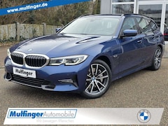Bild des Angebotes BMW 330 e T.Sport HUD Laser Kamera HiFi PanDach KomfZ