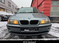 Bild des Angebotes BMW 318 i touring KLIMAAUTOM./ 3.HAND/ SERVICE NEU